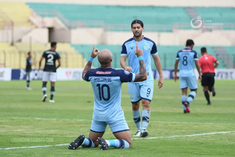 Striker Persela, Ivan Carlos menjadi ancaman lini belakang Bhayangkara FC. (dok PT LIB)