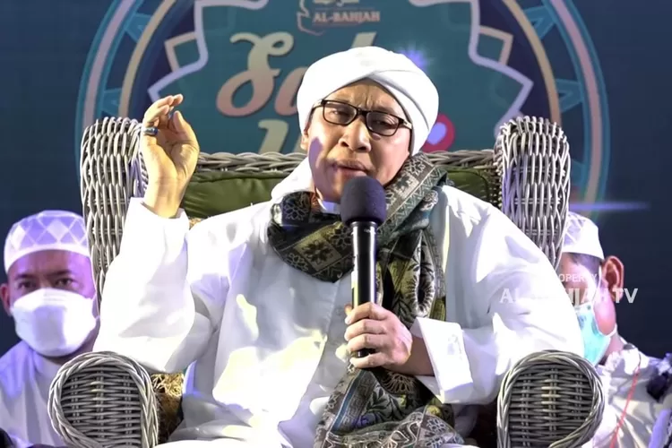 Buya Yahya (YouTube)