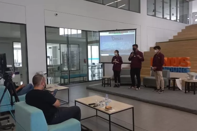 Creativepreneurship BINUS Bandung University hadirkan program pitching &ldquo;Welcome to the Dragon and Phoenix Nest 2021&rdquo; bagi BINUSIAN.*** (Gorajuara.com)