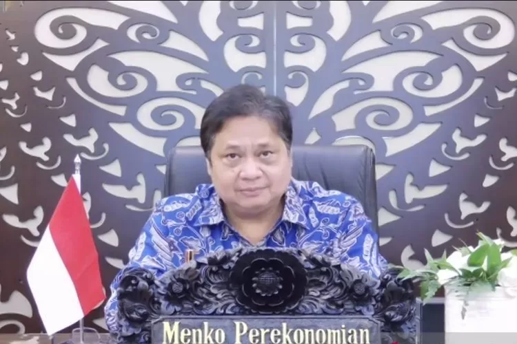 Tangkapan layar Menteri Koordinator Bidang Perekonomian Airlangga Hartarto saat konferensi pers Penutupan Seri Program Kartu Prakerja Tahun 2021 secara daring, Rabu (15/12/2021).  (ANTARA/Kuntum Riswan)