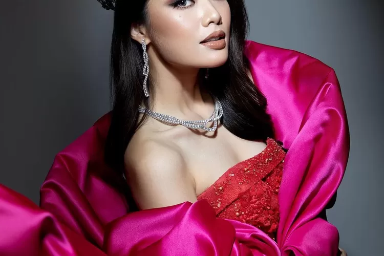  Malam Final Miss World 2021 harus ditunda karena sebagian finalis terpapar virus Covid-19, termasuk Carla Yules wakil Indonesia.  ( Instagram @carlayules)