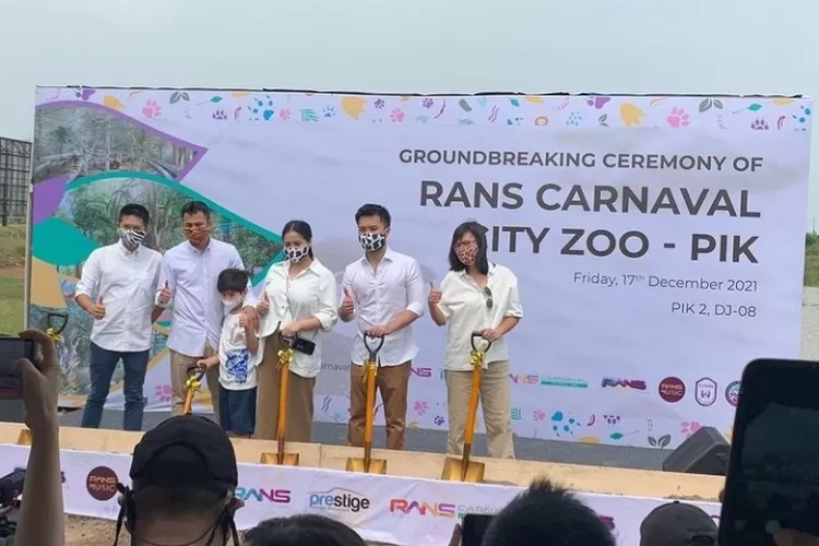 Groundbreaking Ceremony Rans Carnaval City Zoo, Jumat,  17 Desember 2021. (instagram.com/raffinagita1717)