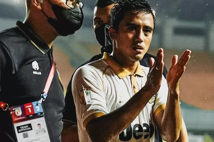 Gufron Al Ma'ruf pencetak gol Dewa United saat mengalahkan PSIM Yogyakarta (Instagram/@dewaunitedfc)