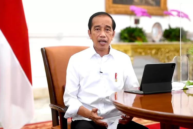 Presiden Joko Widodo mengumumkan pelaksanaan vaksinasi dosis ketiga. (BPMI)