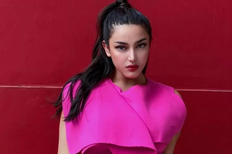 Artis Cassandra Angelie yang terjerat kasus prostitusi online. /Instagram @cassangeliee/