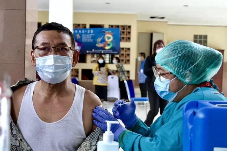 Ilustrasi Pelaksanaan Vaksinasi Covid-19 - Foto: Henry Lukmanul Hakim