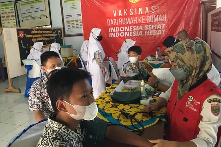 Badan Intelijen Negara Daerah (Binda) Jawa Tengah menggelar vaksinasi di Kantor Desa Jrakah Payung Kecamatan Tulis Batang.&nbsp; (dok)