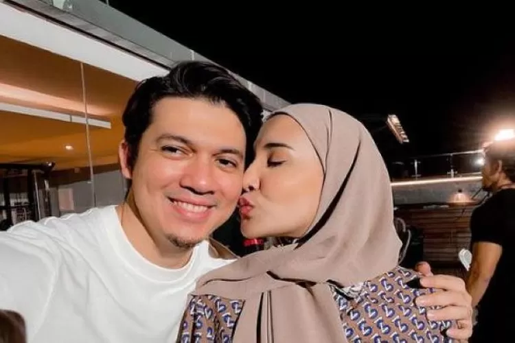 Irwansyah dan Zaskia Sungkar (IG/@irwansyah_15)