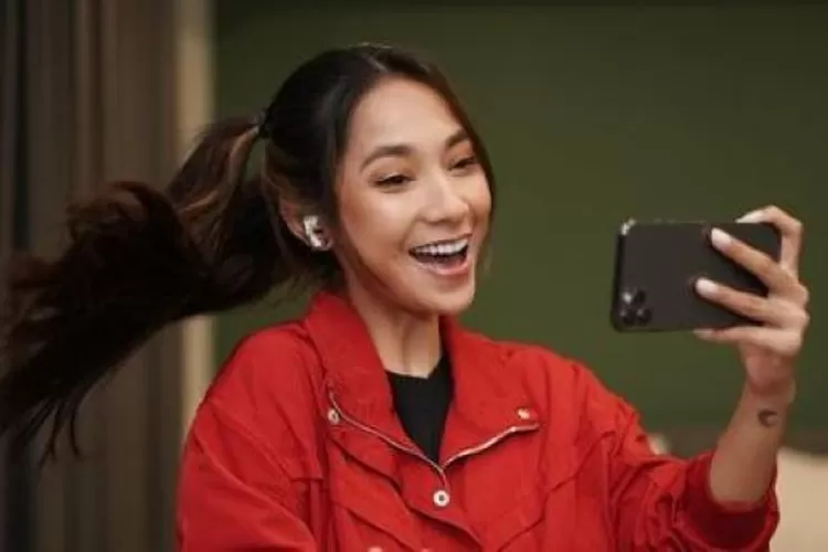 Dinda Kirana (IG @dindakirana.s)