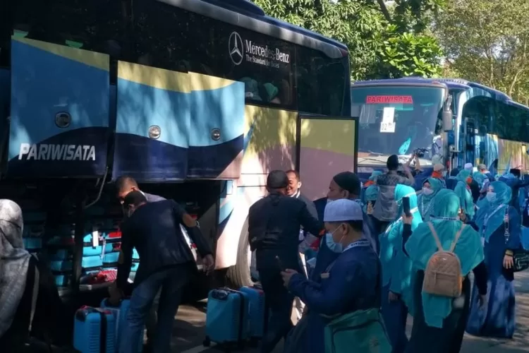 419 jemaah Indonesia dilepas ke Arab Saudi Sabtu (8/1/2022) untuk melaksanakan ibadah umrah. (kemenag.go.id)