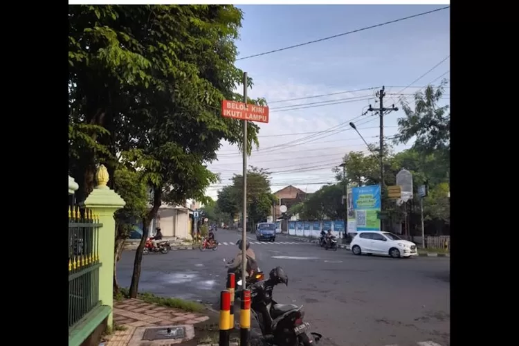 Ilustrasi - Lampu lalu lintas di simpang Wirosaban Kota Yogyakarta hilang diduga dicuri oknum tidak bertanggung jawab.  (Instagram/@dishubkotayogya)