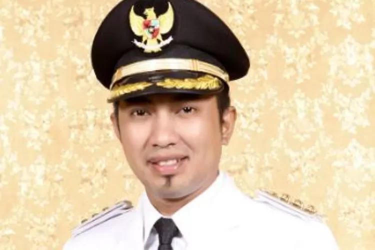 Abdul Gafur Mas'ud (Wikipedia)