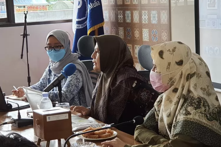 Prof. Dr. Elly Malihah, M. Si, Guru Besar dan Sekretaris Senat Akademik Universitas Pendidikan Indonesia