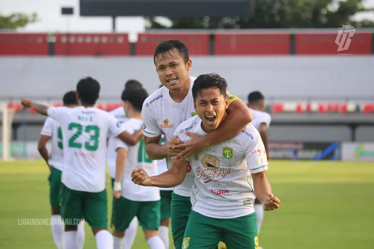 Striker veteran Persebaya Surabaya, Samsul Arif mencetak hattrick pada pekan ke-18 BRI Liga 1. (dok PT LIB)