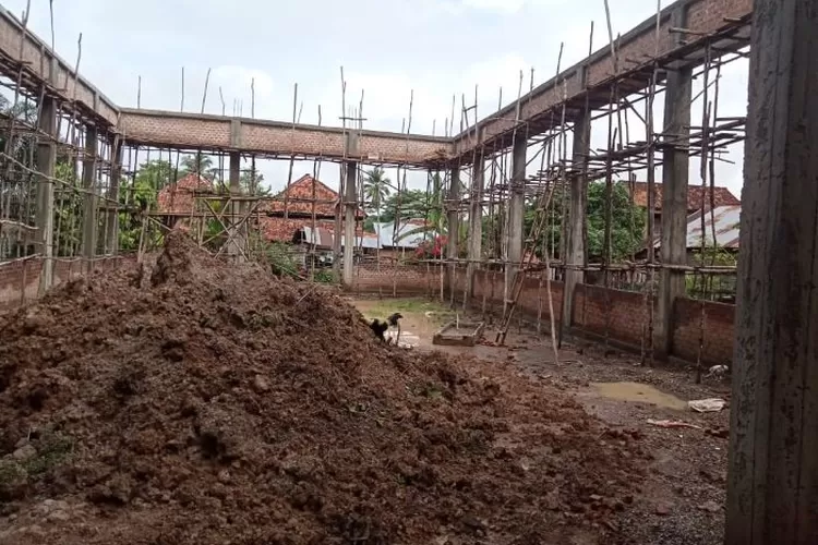 Progres Pekerjaan Tahap I Pembangunan Gedung Serba Guna Desa Bingin Jungut (Iyan_L)