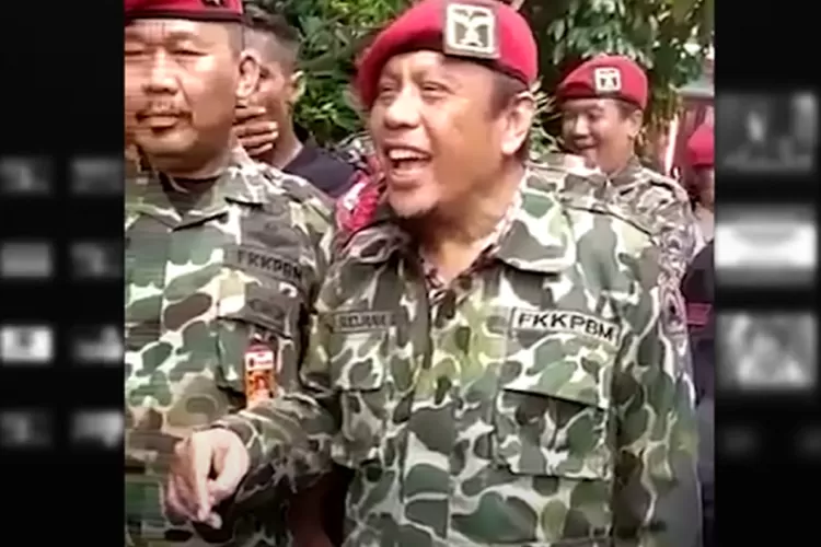 Eggi Sudjana kenakan baret merah saat ulang tahun FKKPBM, ini pernyataan Danjen Kopassus (Tangkapan layar YouTube)
