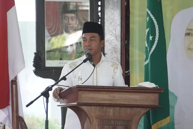 Bupati Batang Wihaji saat meninjau vaksinasi   Foto: Muslihun kontributor Batang.