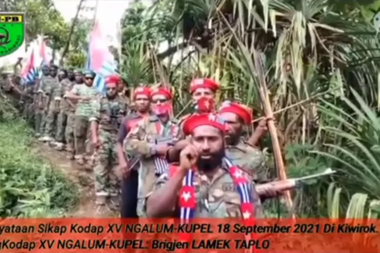 Pasukan OPM atau KKB di hutan Papua (Foto: Instagram @papua_06)