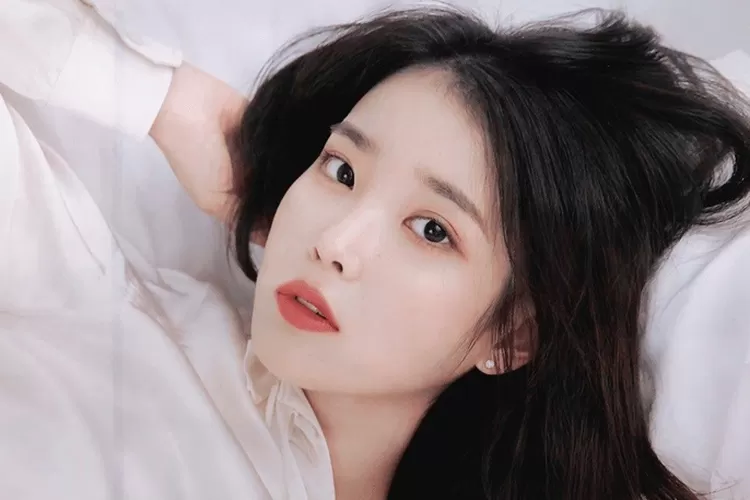 IU dikabarkan bakal membintangi drama Korea alias drakor terbaru Money Game. (istimewa)