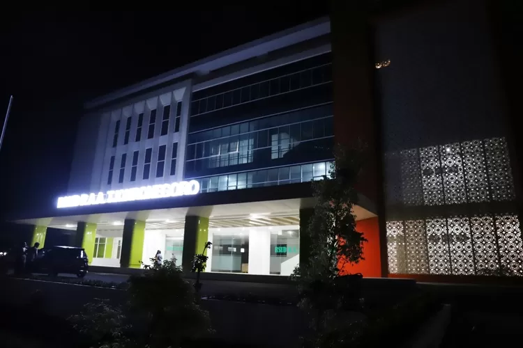 Kasus Covid-19 di Purworejo mulai naik, RSUD RAA Tjokronegoro ini kembali dibuka untuk isoter. (Foto : Jarot Sarwosambodo )