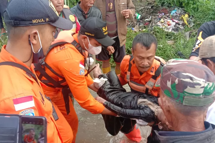 Innalilahi, Seorang Bocah Tewas Terbawa Arus Air Sungai Yang Meluap Di ...