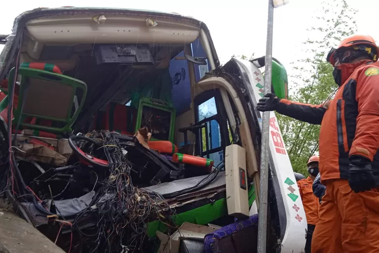 Kecelakaan Maut Bus Pariwisata Di Imogiri Bantul Korban Meninggal Di Lokasi Berikut