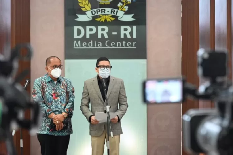 Ketua Komisi II DPR RI Ahmad Doli Kurnia dalam konferensi pers di Media Center DPR RI, Gedung Nusantara III, Senayan, Jakarta  (Foto: Prima/Man Dpr.go.id)