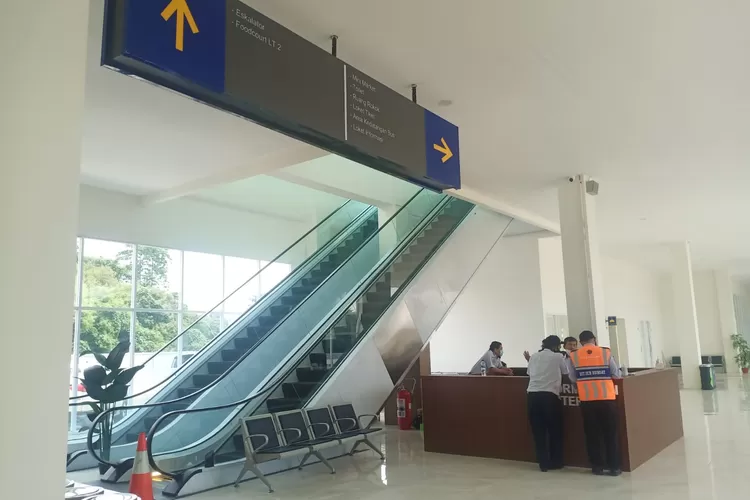 Situasi Terminal Harjamukti yang baru selesai direvitalisasi. 