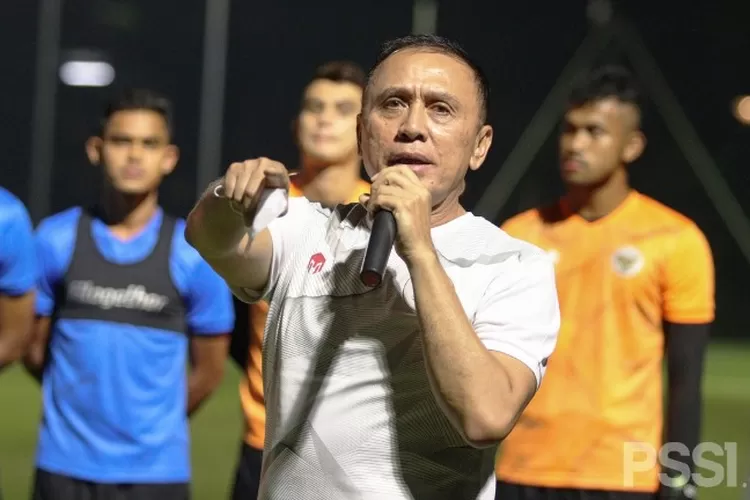 Ketua Umum PSSI Mochamad Iriawan menyebut bahwa keputusan mundur dari Piala AFF U-23 2022, yang berlangsung di Phnom Penh, Kamboja, merupakan usulan dari pelatih tim nasional Shin Tae-yong. (pssi.org)