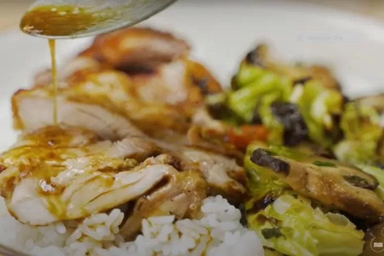 Ayam Panggang Thailand, Resep Praktis dari Willgoz Buat Sahur di Bulan Ramadhan. (tangkapan layar YouTube Willgoz Kitchen)