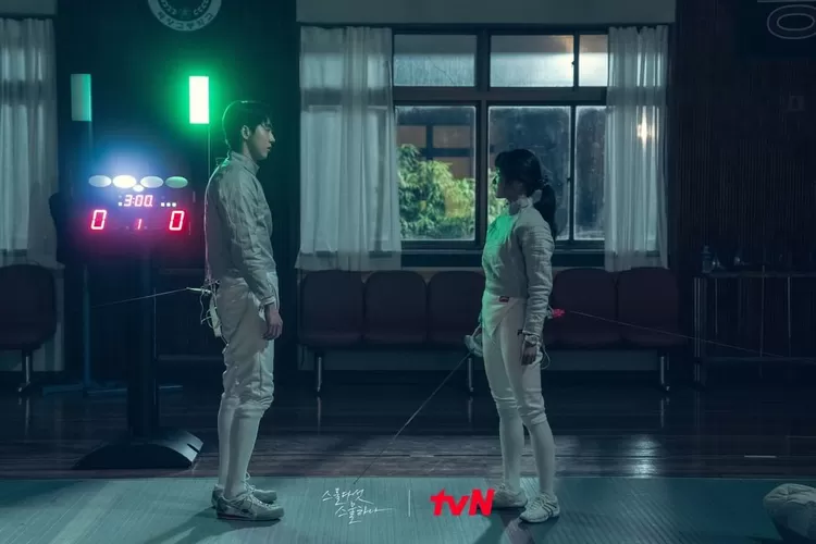Adegan Na Hee Do dan Baek Yi Jin di ending drama Korea Twenty Five Twenty One episode 4