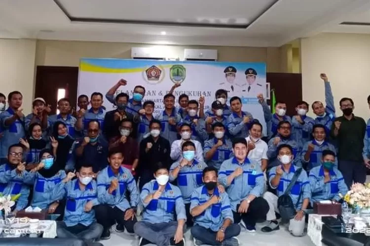 Pengurus PWI PALI berpose bersama  (Klikanggaran/Budi_S)