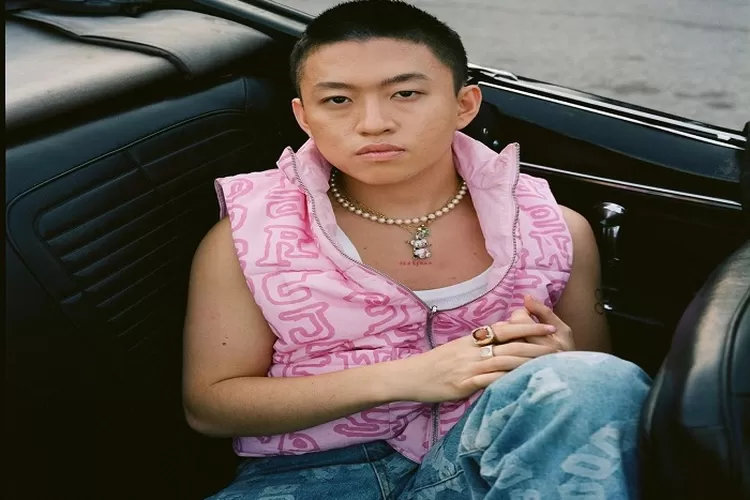 Rapper Asal Indonesia, Rich Brian akan Berkolaborasi dengan Bbno$, dalam lagu berjudul Edamame (www.instagram.com/@brianimanuel)