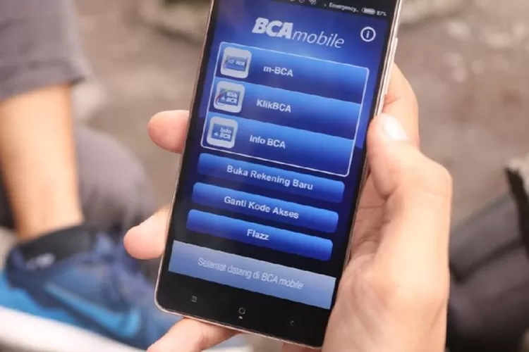 Penyebab BCA Error dan Mengenai BCA Mobile yang Eror pada Rabu 2 Maret 2022 (Shutterstock)