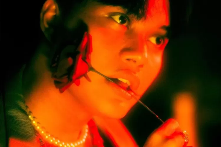 Rizky Febian Kembali Rilis Single 'Salah' Karya Melly Goeslaw, Selalu Ku Bilang Aku Tak Sebaik Kau Pikir (Gorajuara/dok: Instagram/@rizkyfbian)