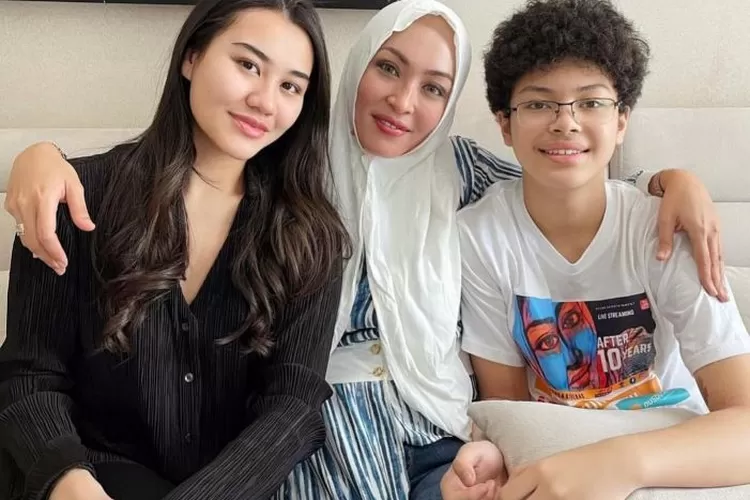 Angelina Sondakh (Foto: Instagram @aaliyah.massaid)