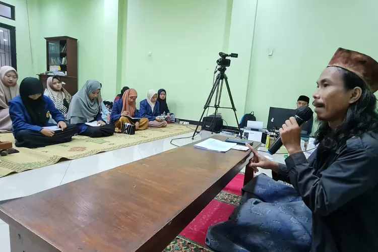 Kiai Anwar Ajak Mahasiswa USM Tingkatkan Rasa Syukur