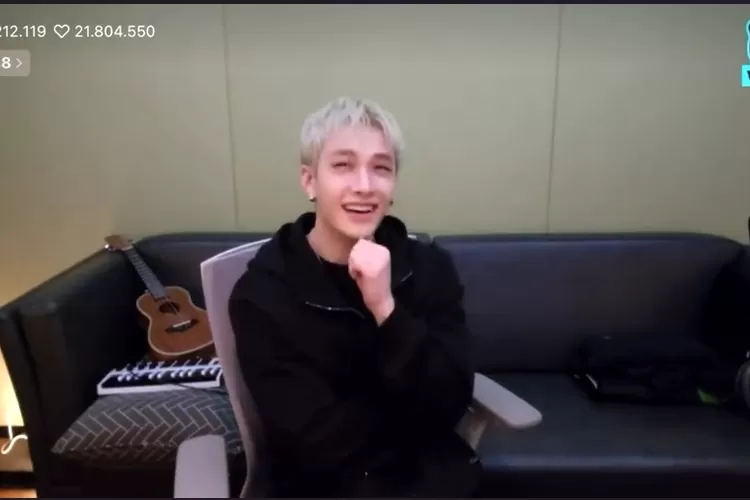 Bangchan Stray Kids ketika mendengarkan lagu Lathi (Delia Anisya Fitri)