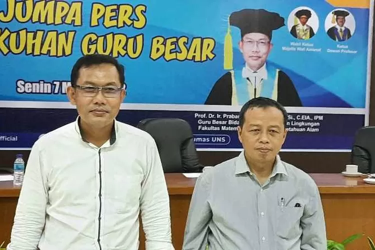 Prof Nuryani dan Prof Prabang Setyono, dua guru besar baru UNS yang akan dikukuhkan jelang Dies Natalis ke-46 UNS (Endang Kusumastuti)