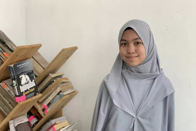 Mutia Firqo Hasanah santri Pesantren PERSIS 110 Manbaul Huda Bandung juara 3 Sains IPA - Foto: Dokumentasi PPI 110 MH