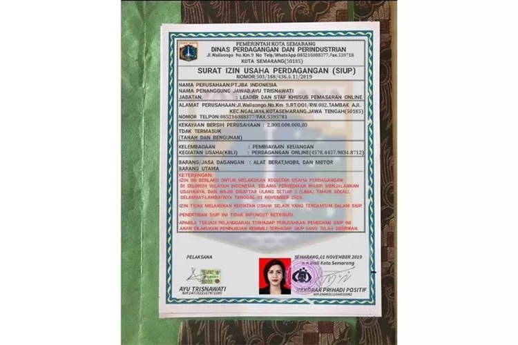 Surat Izin Usaha Perdagangan dengan mengatasnamakan Wali Kota Semarang di Twitter.  (Twitter @smgmenfess)