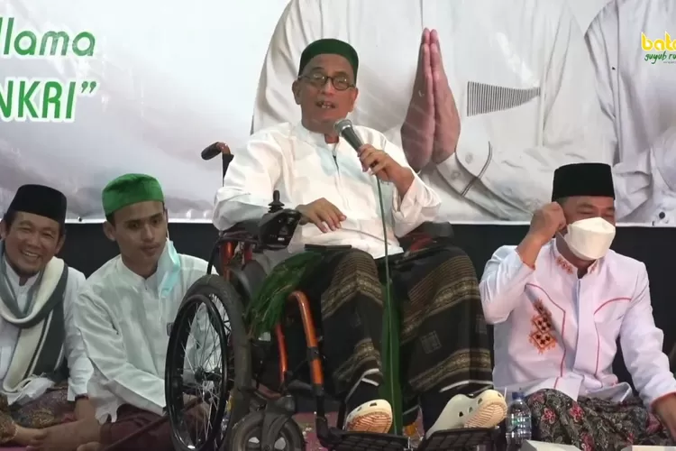 Habib Umar Muthohar dalam mauidhoh hasanah&nbsp;haul Muhammad Hasan Surgi Jati Kusumo.   Foto: dok