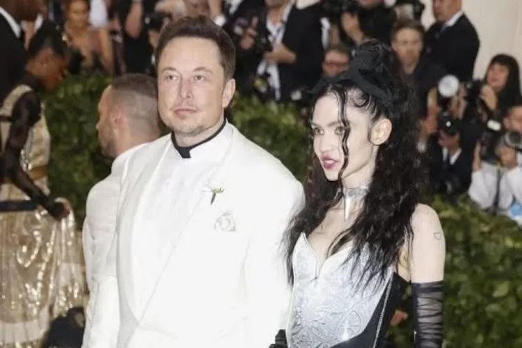 Pasangan Elon Musk dan Grimes  (ANTARA/Reuters)