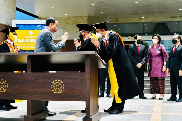 Presiden Joko Widodo menghadiri acara Dies Natalis Universitas Sebelas Maret atau UNS Solo yang ke-46. (BPMI)