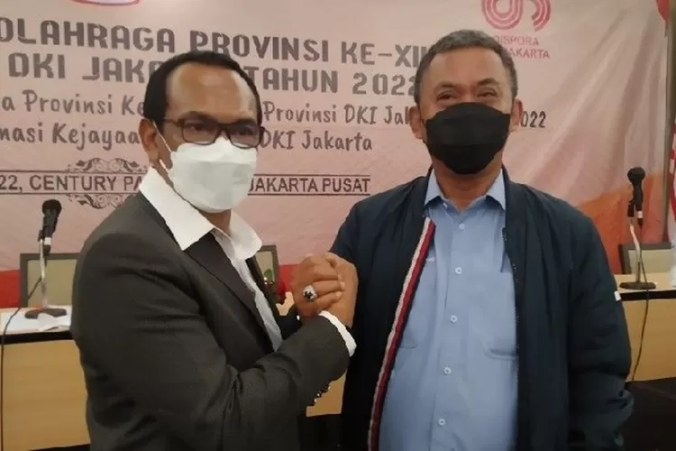 Ketua Umum KONI DKI terpilih Hidayat Humaid dan Ketua DPRD DKI Prasetyo Edi Marsudi. (Humas KONI DKI)