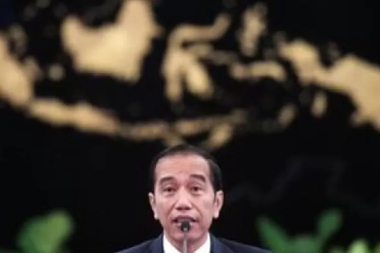 Jajaran PolriPresiden Jokowi berkunjung ke IKN, salah satunya persoalan jalan ambles. /Antara/Akbar Nugroho Gumay (Antara/Akbar Nugroho Gumay)
