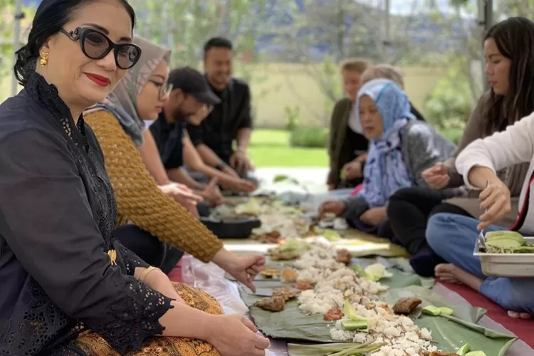 Tradisi Munggahan, yang Termasuk Dalam 9 Tradisi Menyambut Bulan Ramadhan di Indonesia (https://kemlu.go.id)