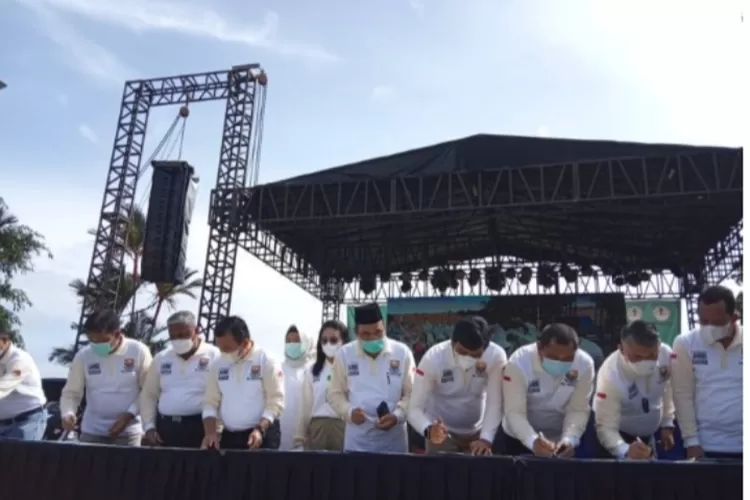 Ketua DPRD dan Kapolda Jambi Terkait Wacana Gerakan Sungai Batanghari Bersih Tahun 2022 (dok. Ist)