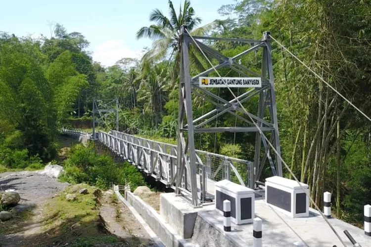 KemenPUPR rampungkan 2 jembatan gantung demi tingkatkan konektivitas