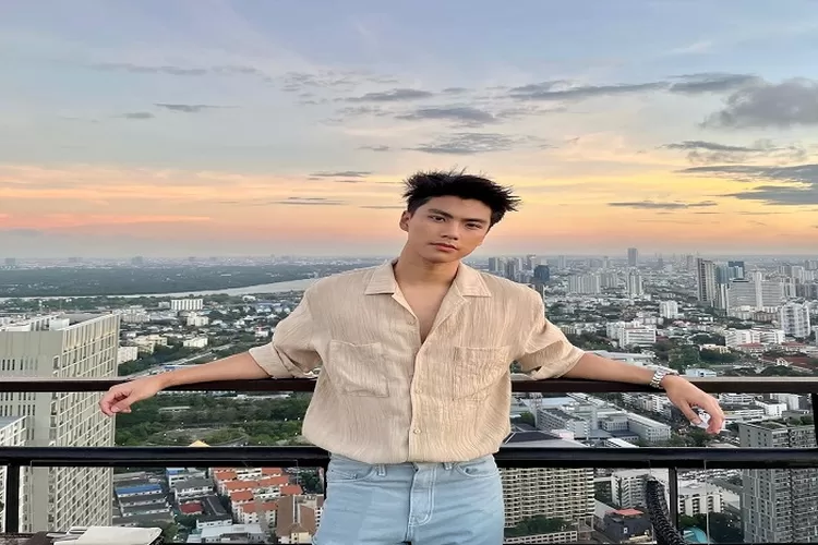 7 Fakta Tentang Aktor Thailand Ohm Pawat  Yang Berulang Tahun ke 22 Pada Tanggal 22 Maret 2022 Akan Beradu Akting Dengan Tu Tontawan (instagram /@ohmpawat)